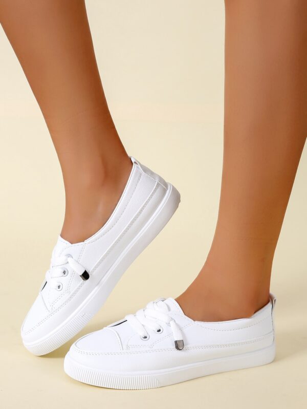Zapatillas Deportivas Planas de Mujer con Detalles de Strass - Image 28