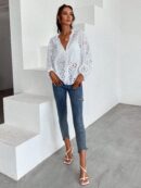 Blusa Casual con Bordado Calado y Escote Muesca
