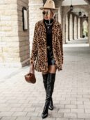 Abrigo Fuzzy con Estampado de Leopardo y Apertura Frontal