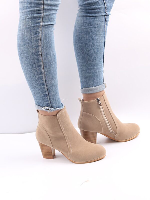 Botas Clásicas de Ante Sintético con Tacón Grueso y Cierre Lateral - Image 3