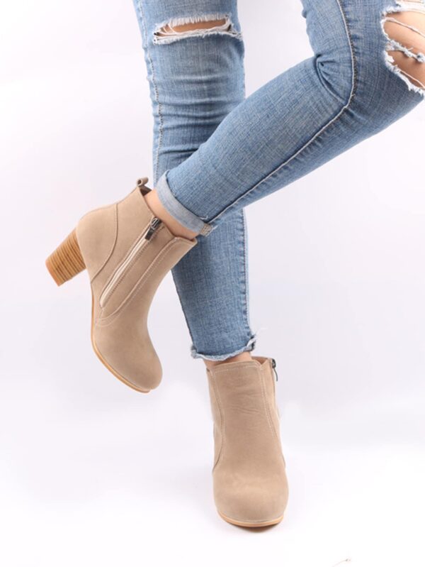 Botas Clásicas de Ante Sintético con Tacón Grueso y Cierre Lateral - Image 4