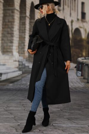 Abrigo Elegante con Solapa, Doble Botonadura y Cinturón