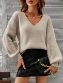 Sweater V-Neck con Hombros Caídos Estilo Francés