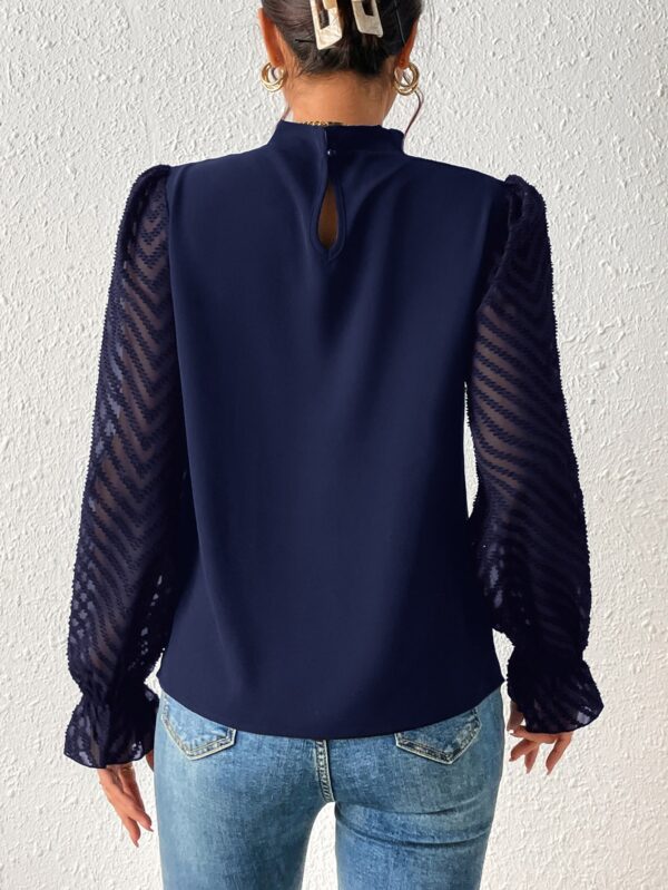 Blusa Elegante de Manga Larga con Cuello Volado y Detalles Plegados - Image 37
