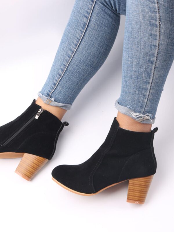 Botas Clásicas de Ante Sintético con Tacón Grueso y Cierre Lateral - Image 8