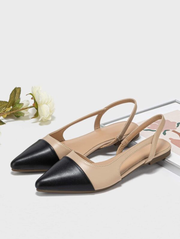 Zapatos Planos de Cuero Suave con Punta Puntiaguda y Diseño Bicolor - Image 3