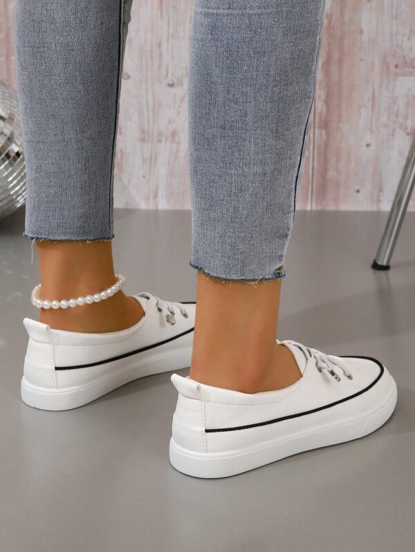 Zapatillas Deportivas de Lona en Negro, Talla Grande - Image 15