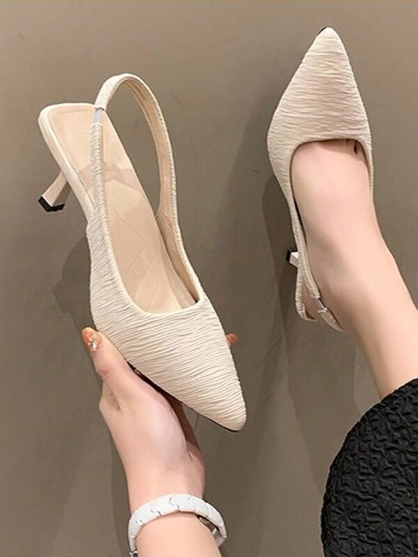 Zapatos de Tacón Elegantes con Correa Trasera y Tacón Piramidal - Image 36
