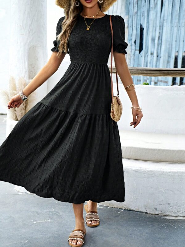 Vestido Maxi Clásico Negro con Mangas Puff y Ruedo de Volantes - Image 7