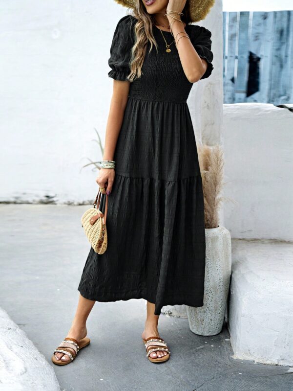 Vestido Maxi Clásico Negro con Mangas Puff y Ruedo de Volantes - Image 12