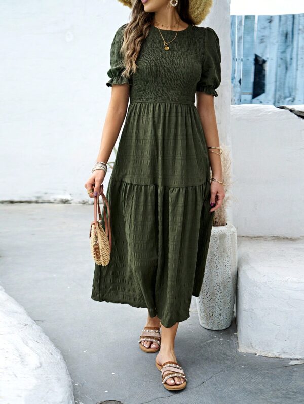 Vestido Maxi Clásico Negro con Mangas Puff y Ruedo de Volantes - Image 15