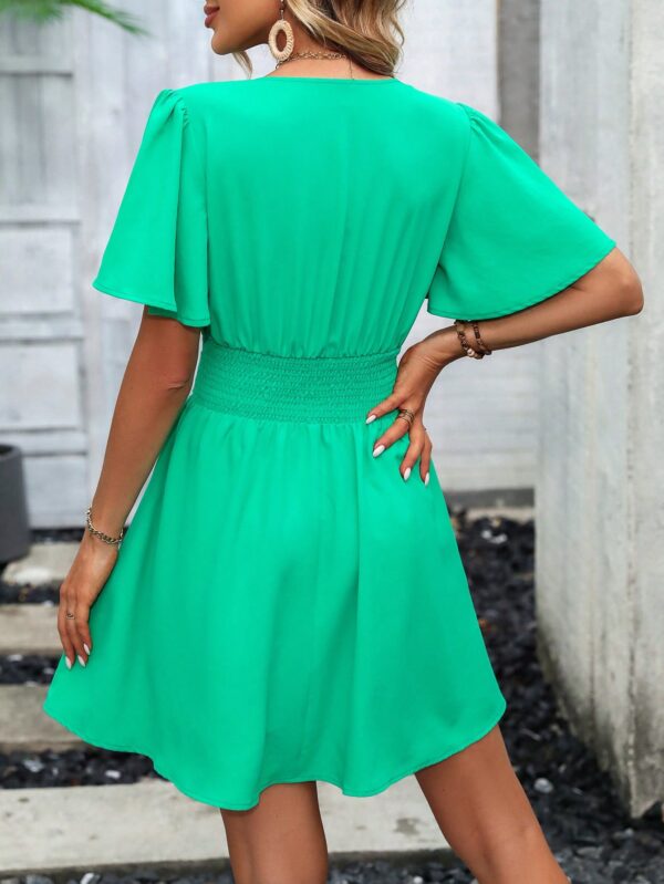 Vestido Casual Cuello en V con Mangas Mariposa - Image 38