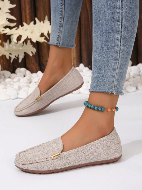 Mocasines Planos con Detalles Metálicos para Mujer - Image 5