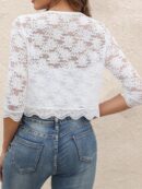 Chaqueta de Encaje Negra de Corte Crop con Abertura Frontal