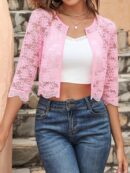 Chaqueta de Encaje Negra de Corte Crop con Abertura Frontal