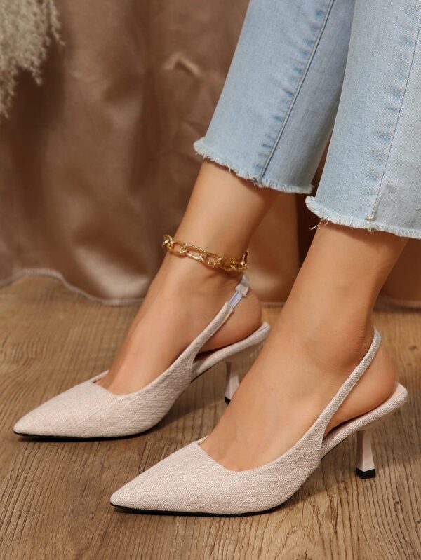 Zapatos de Tacón Elegantes con Correa Trasera y Tacón Piramidal - Image 4
