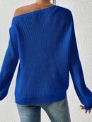 Sweater de Cuello Asimétrico en Punto Cafí Solido