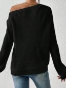 Sweater de Cuello Asimétrico en Punto Cafí Solido