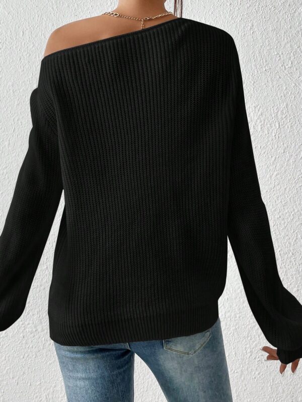 Sweater de Cuello Asimétrico en Punto Cafí Solido - Image 2