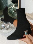 Botines Negros de Tacón Grueso y Punta Afilada