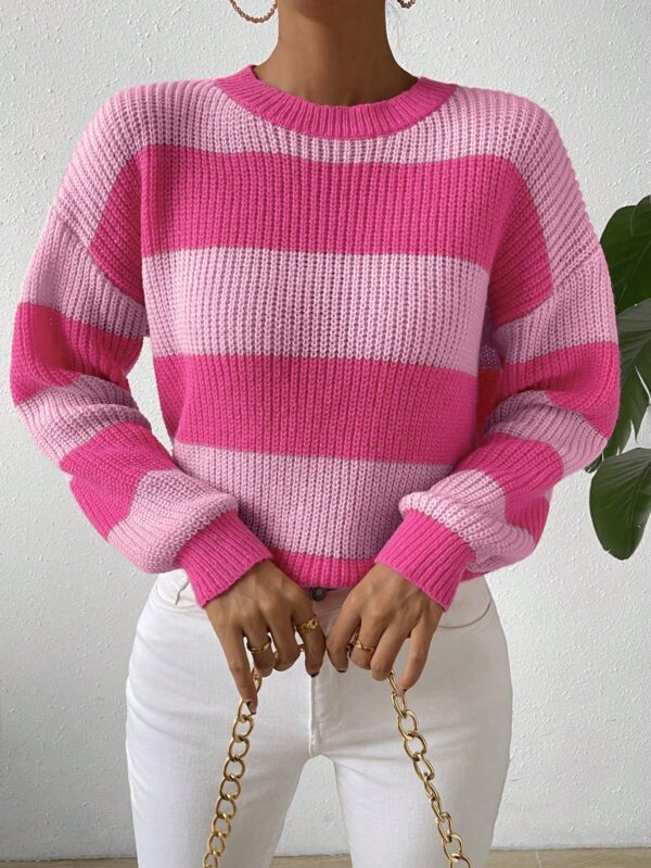 Sweater a Rayas Colorido con Hombros Caídos - Image 15