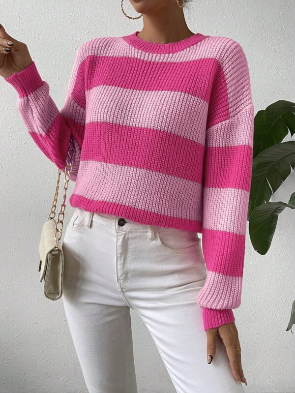 Sweater a Rayas Colorido con Hombros Caídos - Image 16
