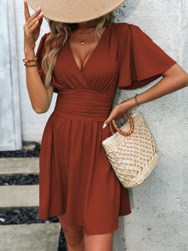 Vestido Casual Cuello en V con Mangas Mariposa - Image 29