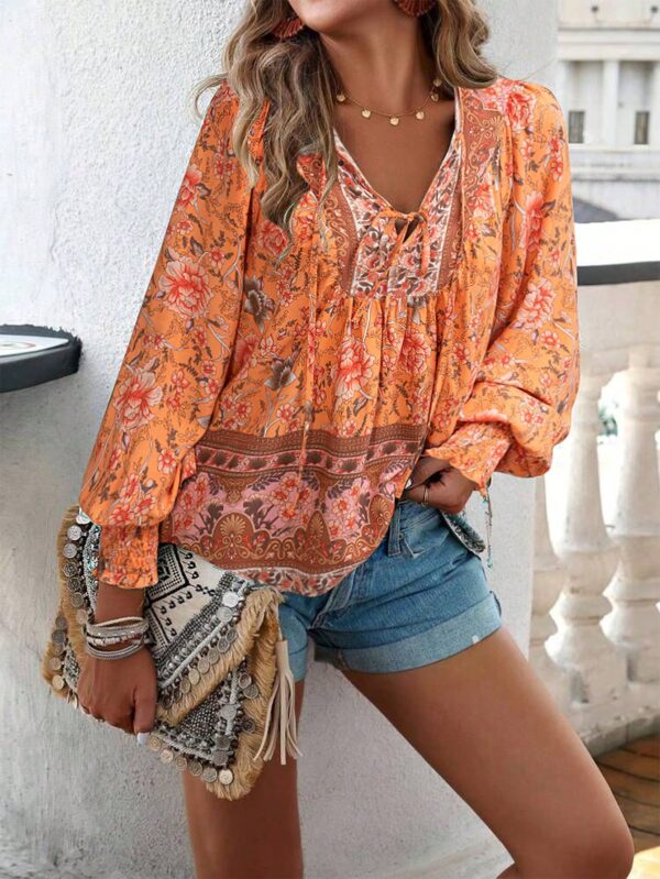 Blusa Floral con Lazada al Cuello y Mangas Farol - Image 15