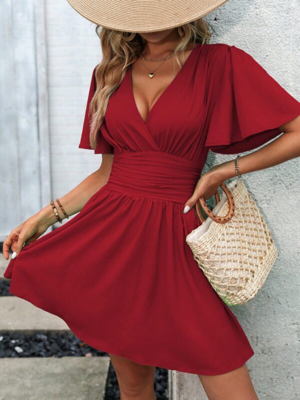 Vestido Casual Cuello en V con Mangas Mariposa - Image 32