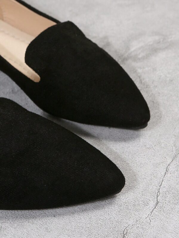 Mocasines Elegantes de Gamuza Negra con Punta Afilada - Image 23