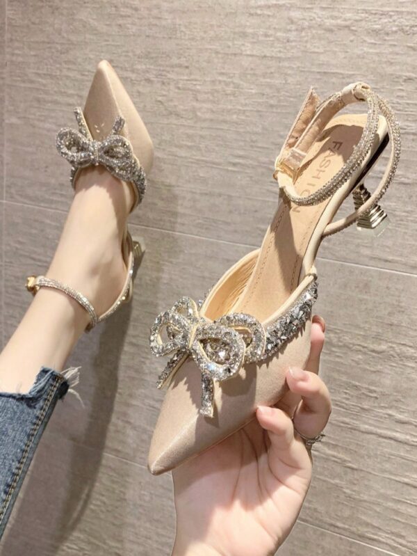 Zapatos de Tacón Alto Elegantes con Detalle de Moño - Image 4