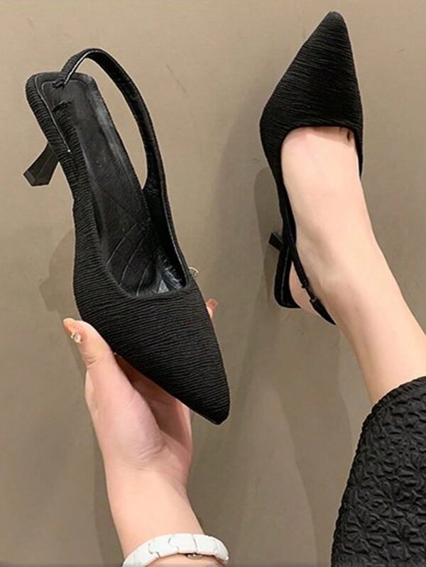 Zapatos de Tacón Elegantes con Correa Trasera y Tacón Piramidal - Image 34