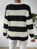 Sweater a Rayas Colorido con Hombros Caídos
