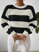 Sweater a Rayas Colorido con Hombros Caídos