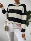 Sweater a Rayas Colorido con Hombros Caídos