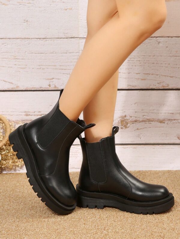 Botines Chelsea de Plataforma y Estilo Británico Retro - Image 7