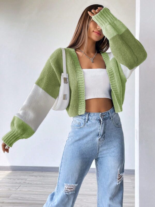 Cardigan Largo con Hombros Caídos y Diseño Colorblock - Image 29