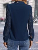 Blusa Casual con Encaje en Contraste y Escote Muesca