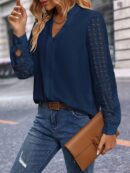 Blusa Casual con Encaje en Contraste y Escote Muesca