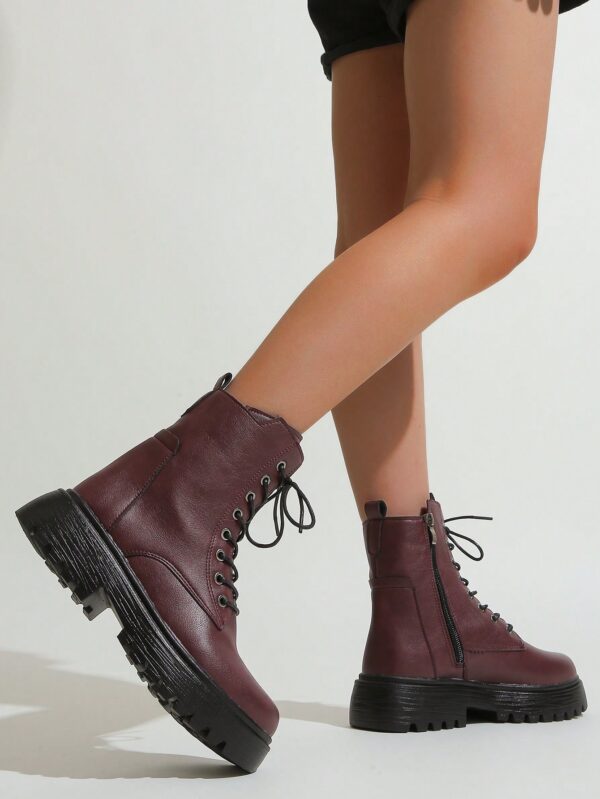 Botas Negras de Estilo Combat para Otoño/Invierno - Image 25