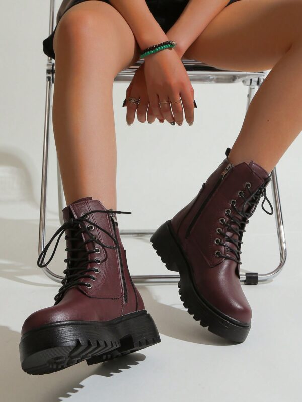 Botas Negras de Estilo Combat para Otoño/Invierno - Image 27