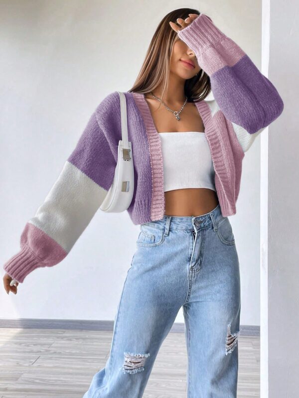 Cardigan Largo con Hombros Caídos y Diseño Colorblock - Image 43