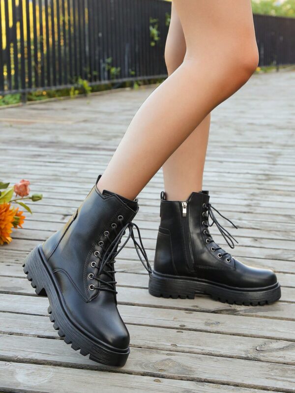 Botas Negras de Estilo Combat para Otoño/Invierno - Image 13