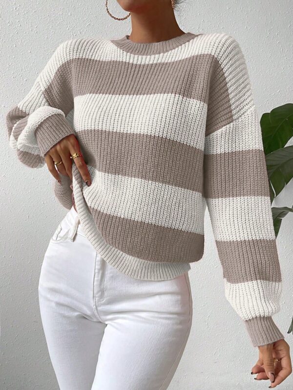 Sweater a Rayas Colorido con Hombros Caídos - Image 7