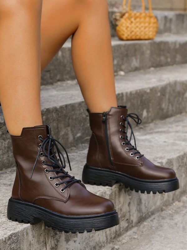 Botas Negras de Estilo Combat para Otoño/Invierno - Image 7