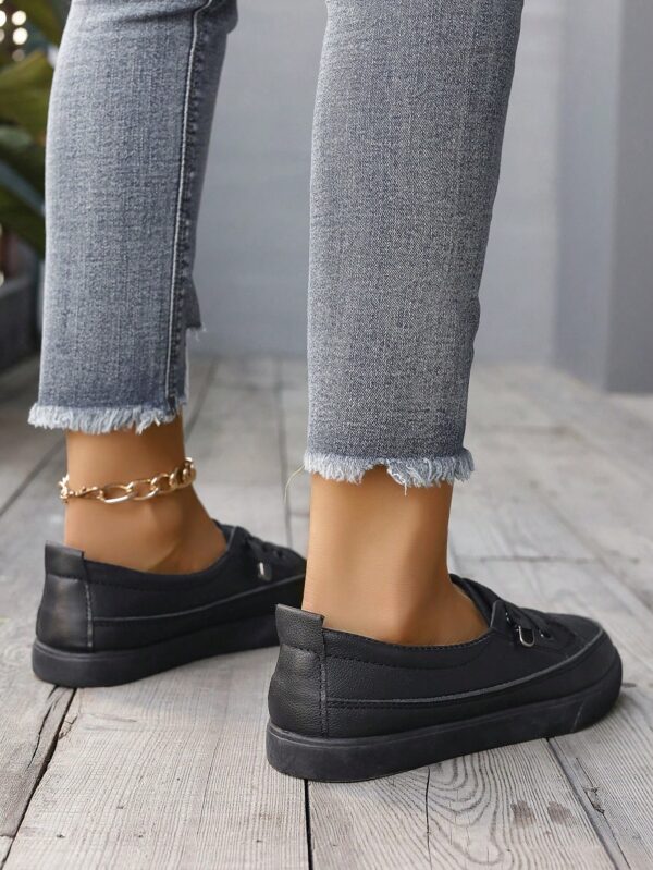 Zapatillas Deportivas de Lona en Negro, Talla Grande - Image 20