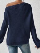 Sweater de Cuello Asimétrico en Punto Cafí Solido