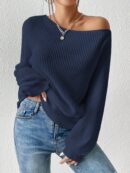 Sweater de Cuello Asimétrico en Punto Cafí Solido