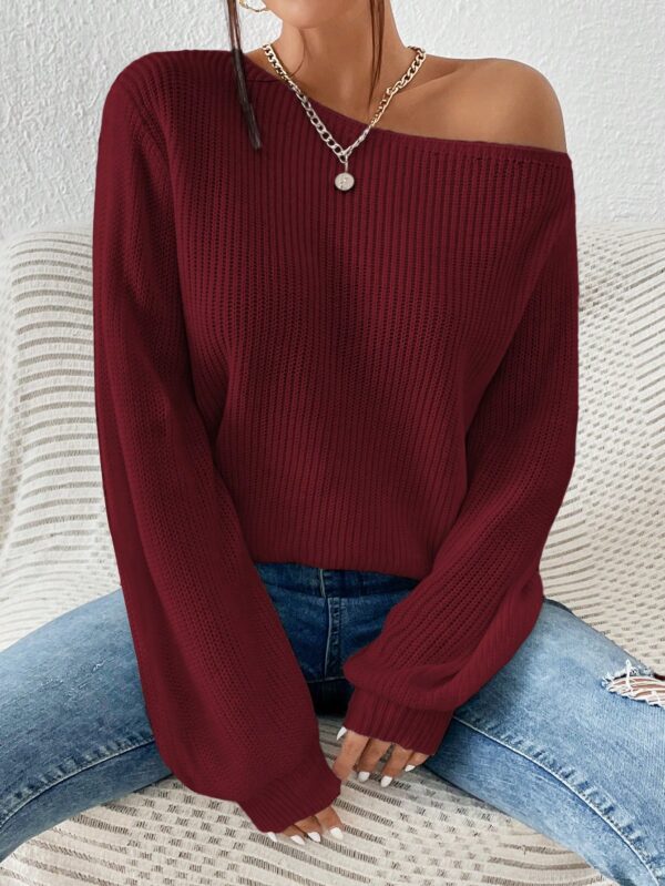 Sweater de Cuello Asimétrico en Punto Cafí Solido - Image 25