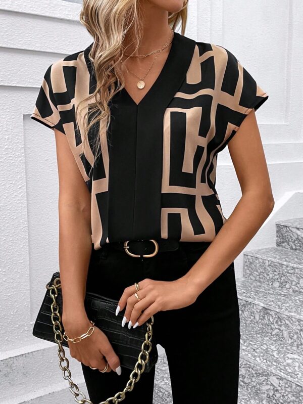 Blusa de Verano con Estampado Geométrico y Manga Murciélago